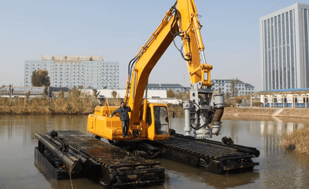 Amphibious Excavator